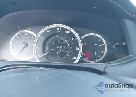 2017 Honda Accord Lx z USA, uszkodzony, nr VIN 1HGCR2F33HA302910